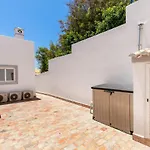 - Oceanfront Martinhal
