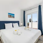 - Oceanfront Martinhal Villa *