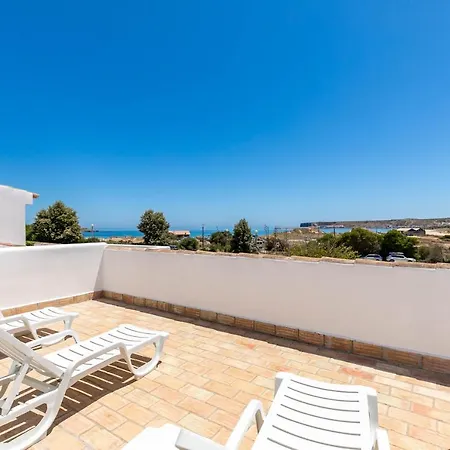 - Oceanfront Martinhal