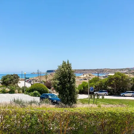 - Oceanfront Martinhal Villa *