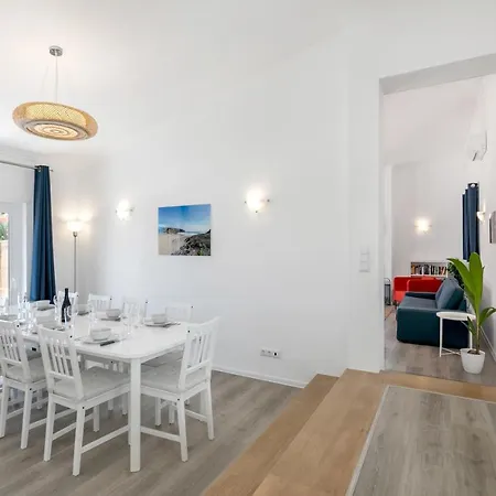 - Oceanfront Martinhal