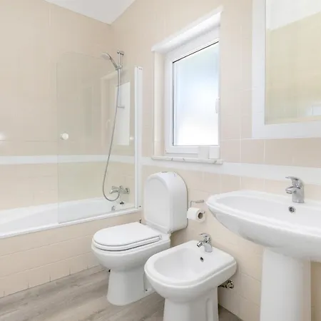 - Oceanfront Martinhal