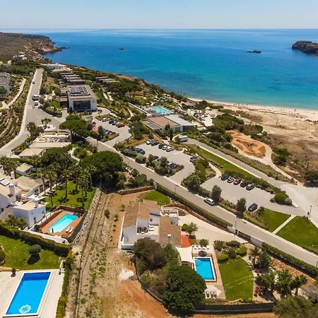 - Oceanfront Martinhal *