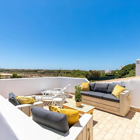 - Oceanfront Martinhal *