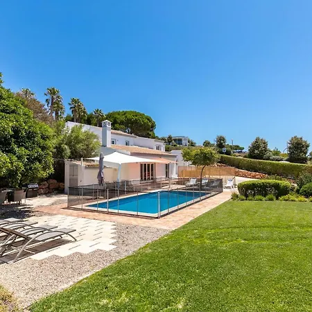 - Oceanfront Martinhal *