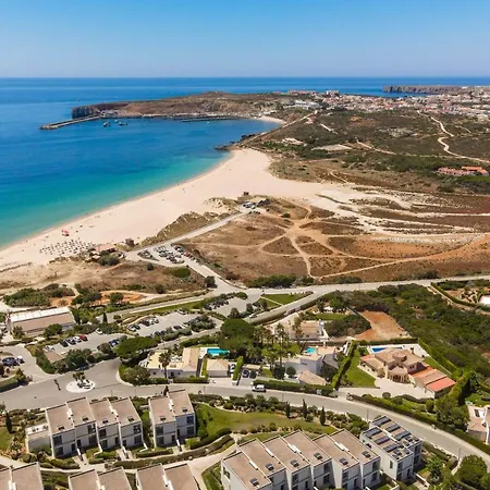 - Oceanfront Martinhal *