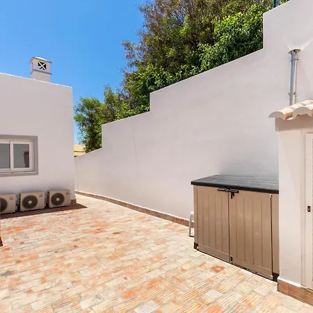 - Oceanfront Martinhal