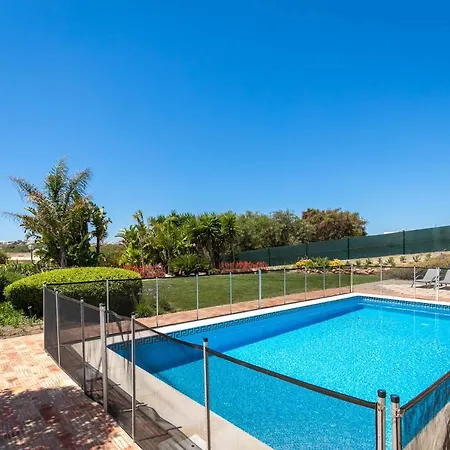 - Oceanfront Martinhal * Sagres