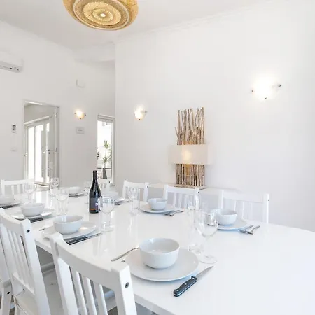 - Oceanfront Martinhal *