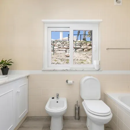 - Oceanfront Martinhal Вилла