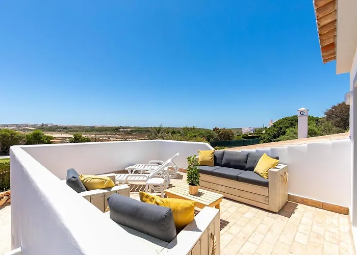 - Oceanfront Martinhal *