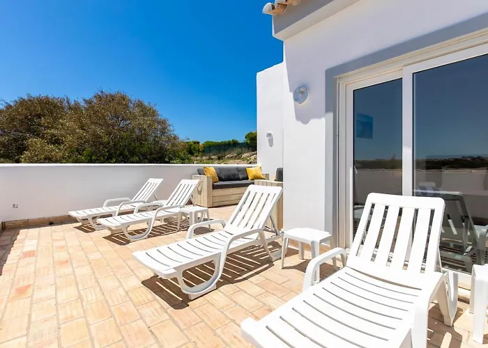 - Oceanfront Martinhal *