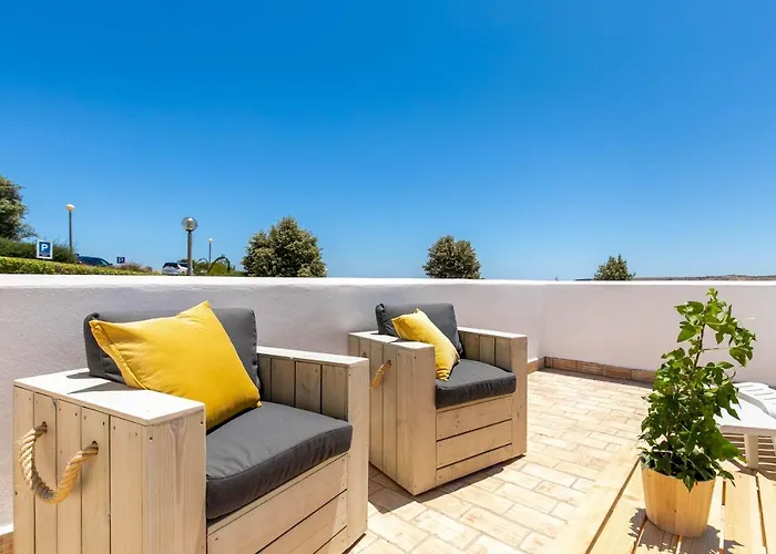 - Oceanfront Martinhal *