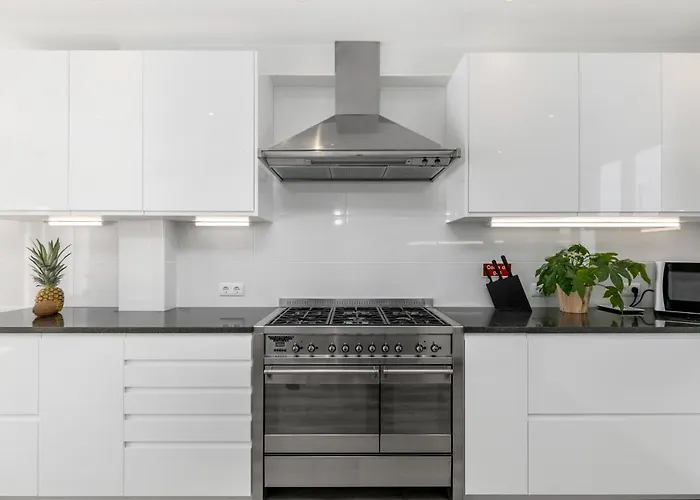 - Oceanfront Martinhal Willa *