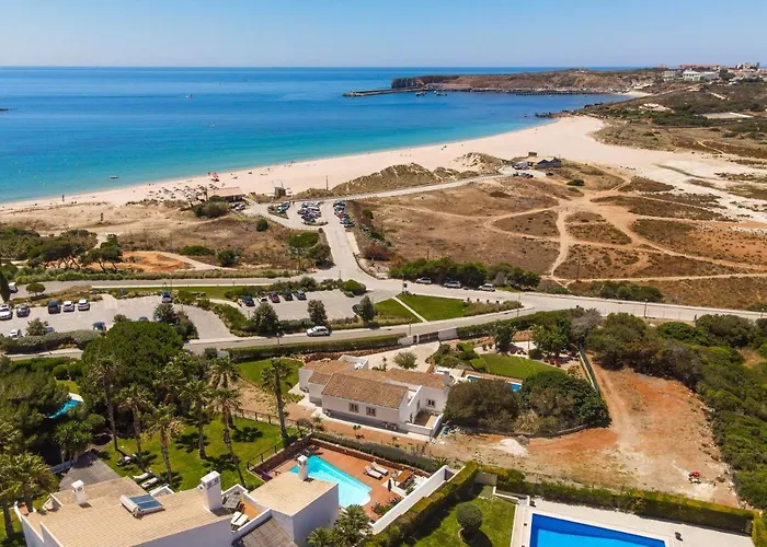 - Oceanfront Martinhal