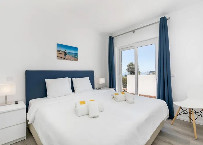 - Oceanfront Martinhal Willa *