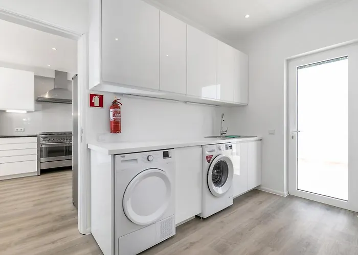 - Oceanfront Martinhal